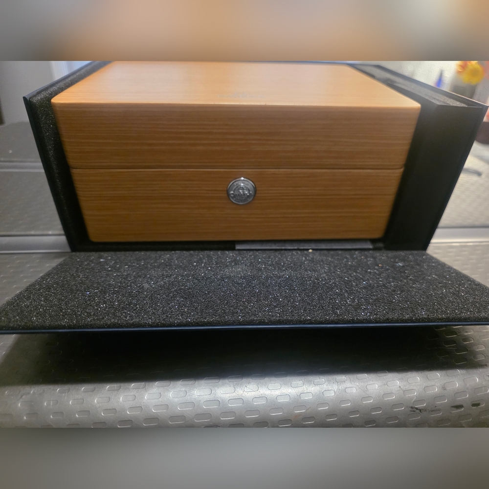 OMEGA AUTENTIC BOX SEAMASTER 300 75TH WOODEN  WATCH +TRAVEL BOX NEW